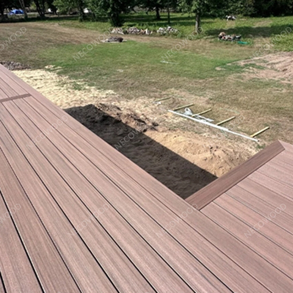 Midwest Family Transforms Deck with Climate-Resistant, Low-Maintenance Flooring | Necowood