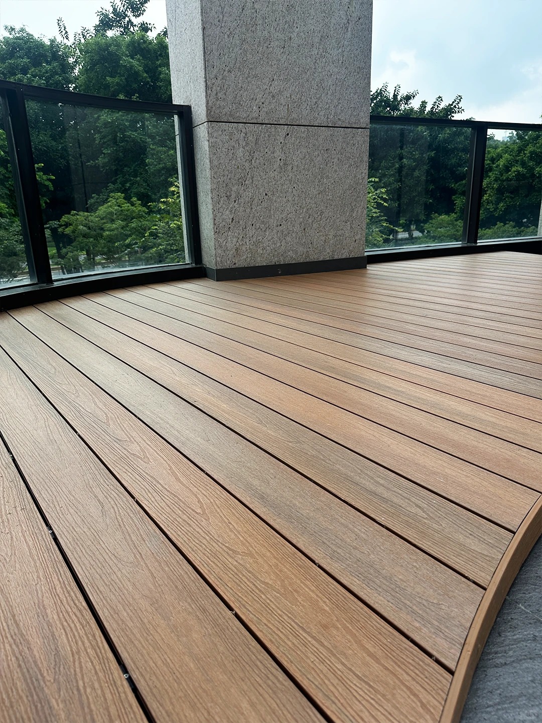 Curved WPC Deck Platform: How Necowood Transformed an Irregular Outdoor Space